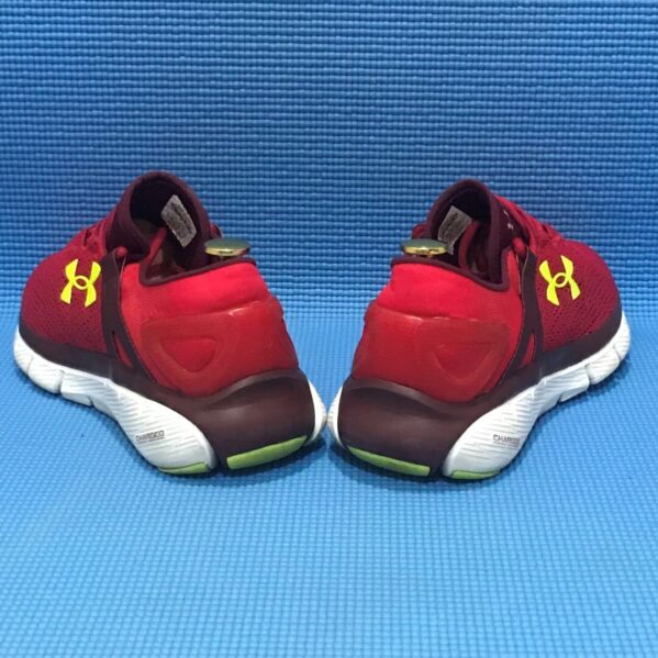 Under Armour Speedform Fortis back rotated