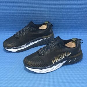 Hoka Arahi Preloved Shoes